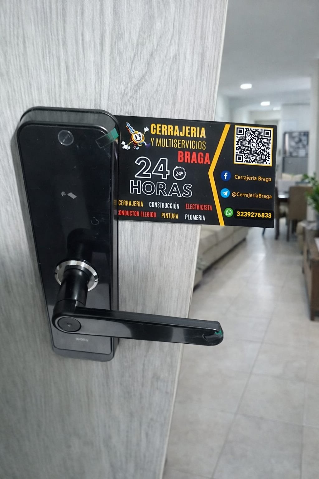 Cerradura digital de alta seguridad instalada